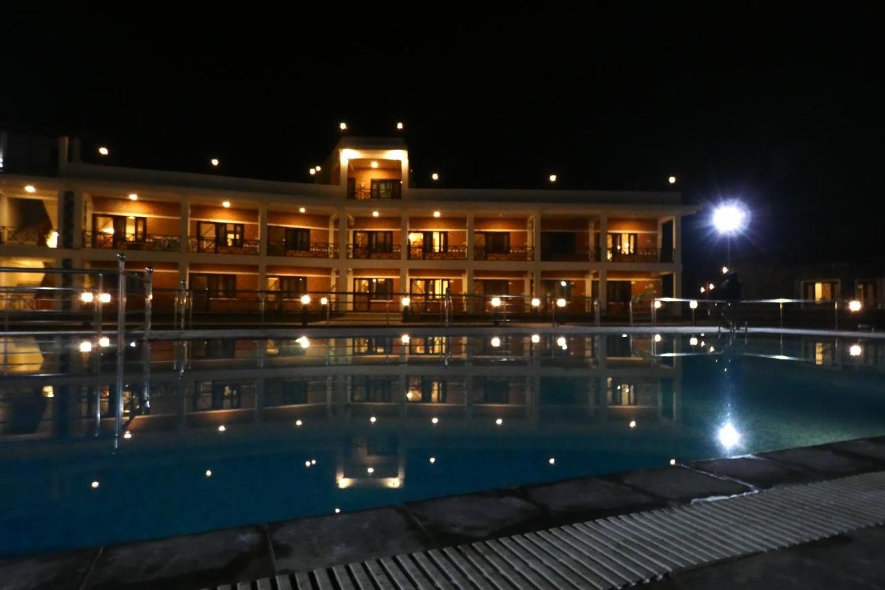 Babai Resort Pvt Ltd Bardiya Экстерьер фото